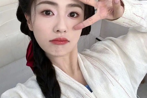 五部塌房逆袭神作：从娱乐圈弃子到文娱巨星的绝地反击之路！